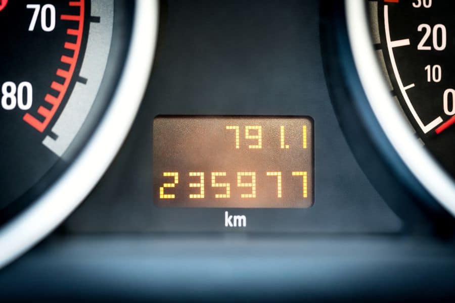 Read more about the article Wajib Tahu! Fungsi Odometer bagi Kendaraan Ternyata Ini!