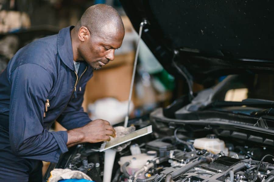 Service ECU Mobil