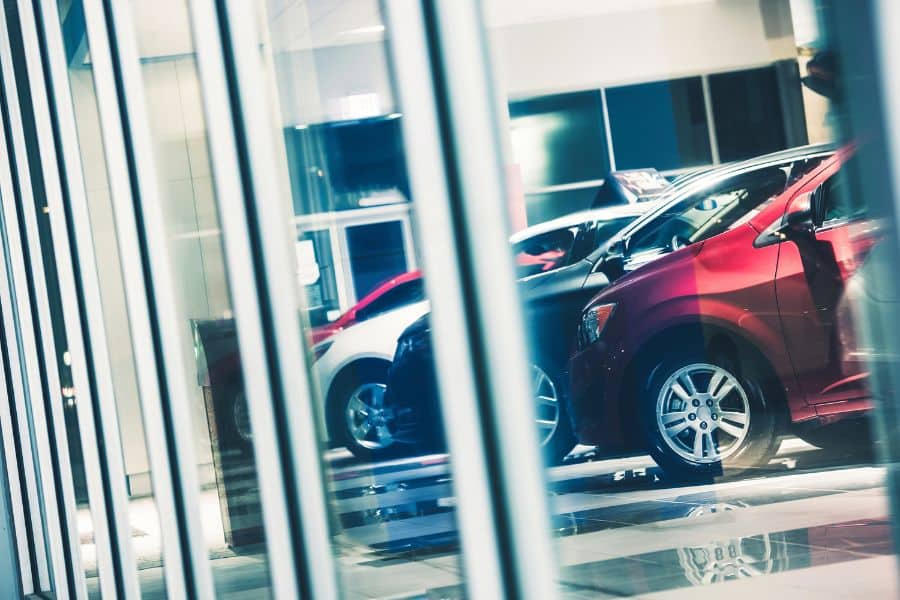 Read more about the article 3 Showroom Mobil Bekas Cilandak Terbaik dengan Stok Banyak