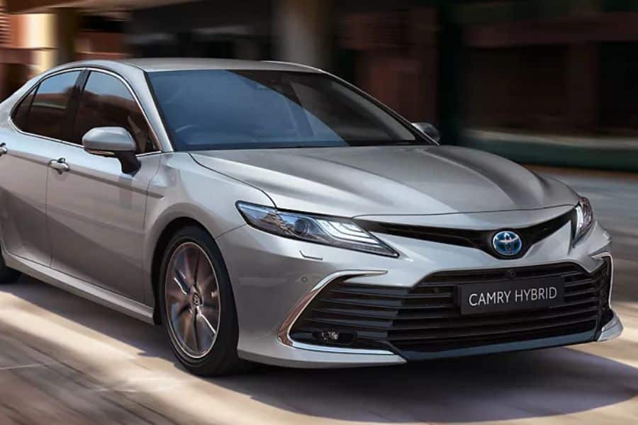 Read more about the article Pilihan Mobil Sedan Toyota Terbaik Lengkap dengan Harganya