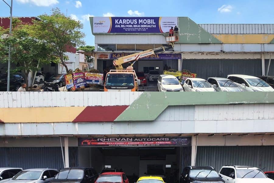 Read more about the article Cari Showroom Mobil Bekas Bekasi Utara? Ini Solusinya!