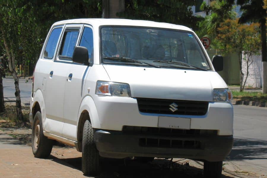 mobil apv bekas