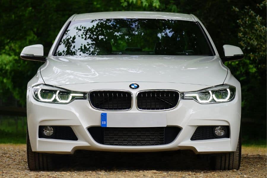 Read more about the article Daftar Mobil BMW Termurah, Ada Pilihan Sedan dan SUV!