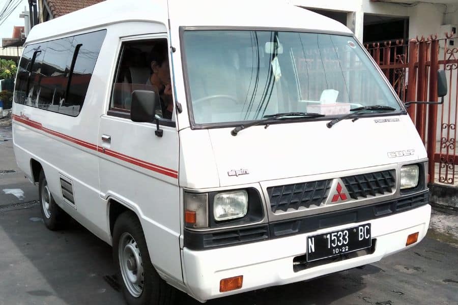 mobil l300 bekas