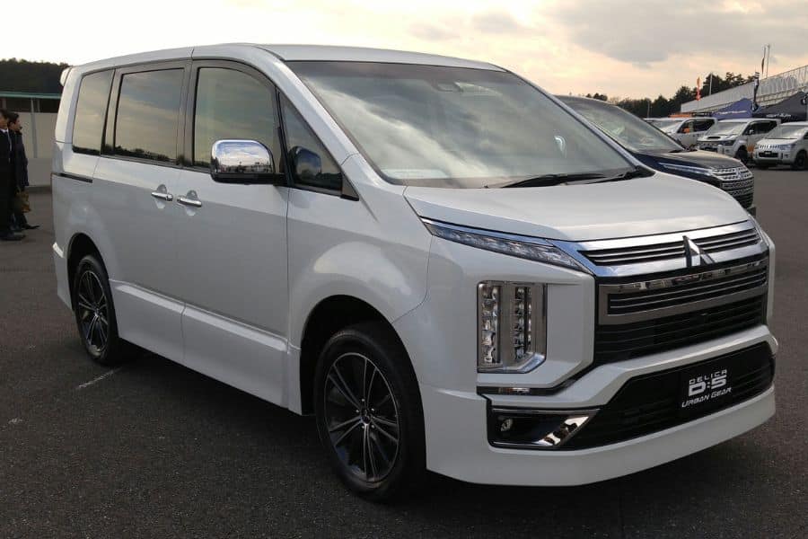 mobil yang mirip alphard