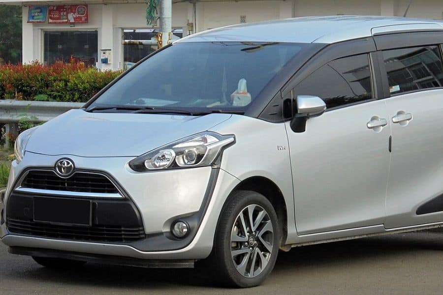 Read more about the article Review Mobil Sienta Bekas: MPV Nyaman Harga Rp120 Jutaan