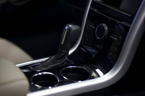bagian dalam mobil