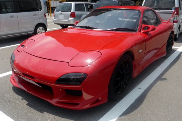 mobil di anime initial d